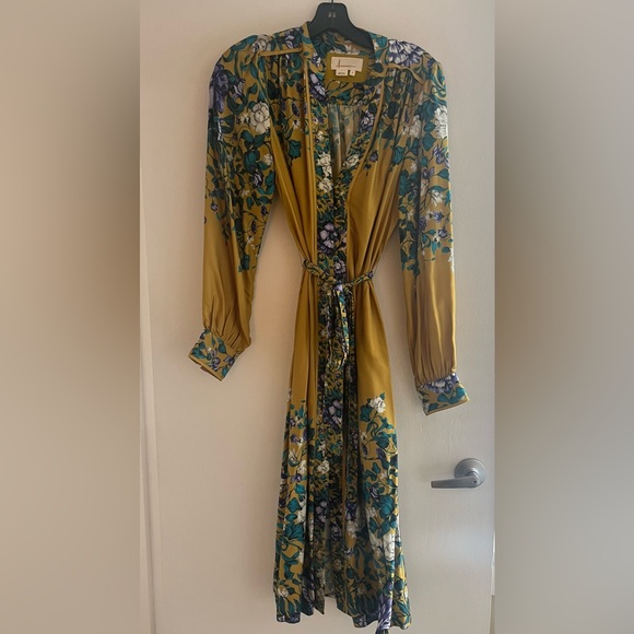 By Anthropologie Midi Shirt Dress in Yellow Gold and Blue Floral- Size Small - Picture 6 of 9